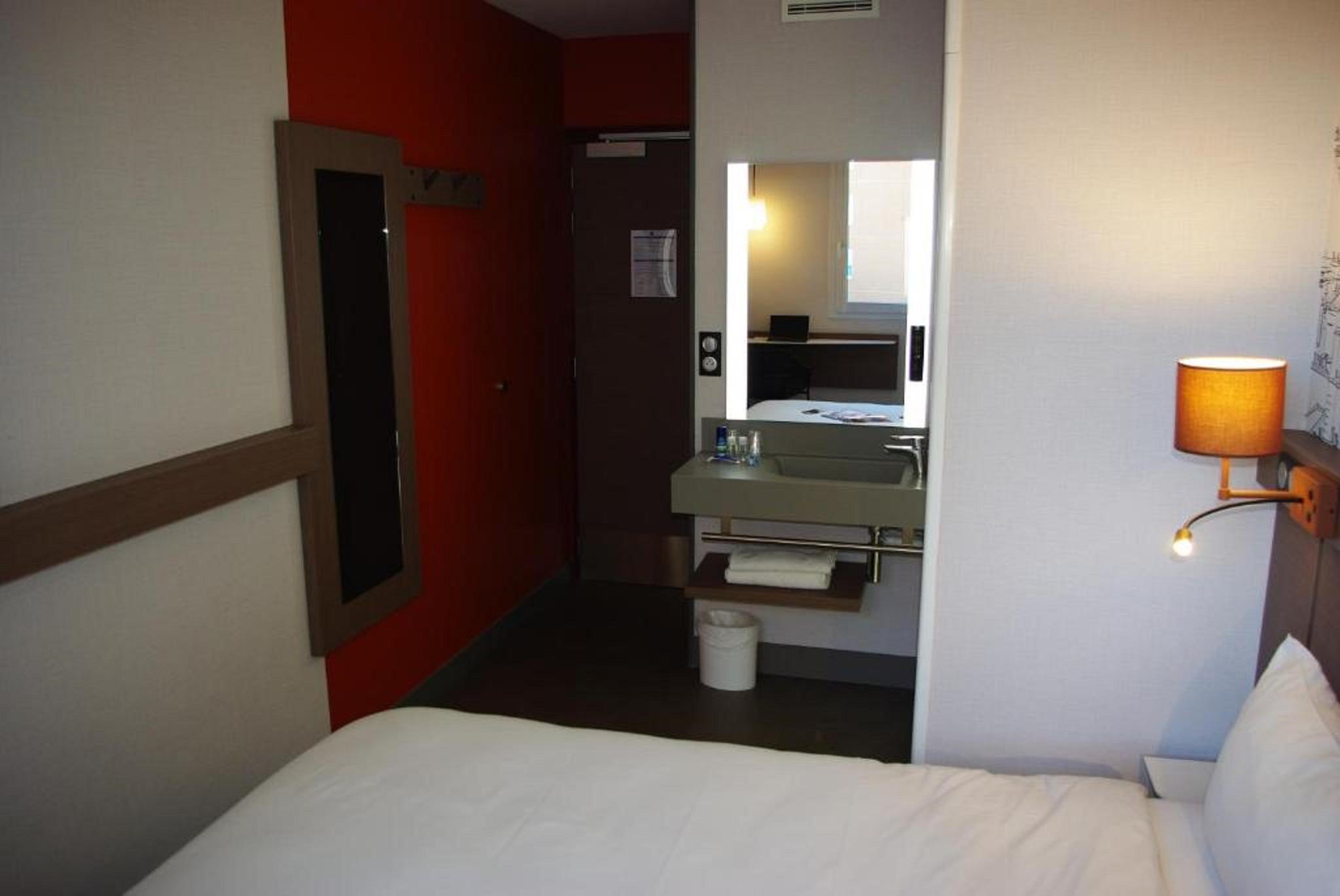 Greet Hotel Paris Porte De La Chapelle - Arena Saint-Denis  Eksteriør billede